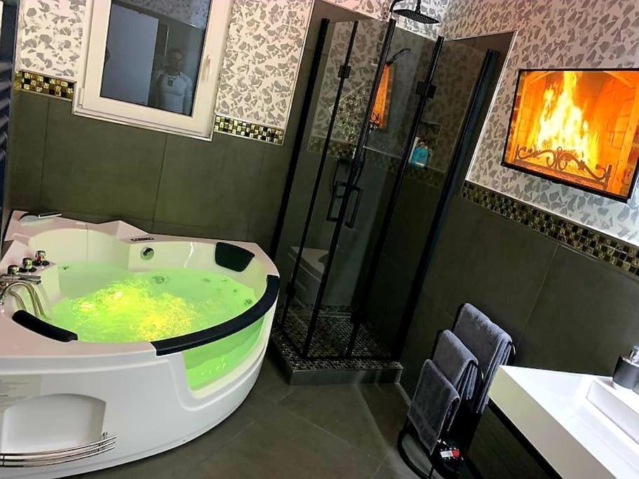 Luxus Loft Whirlpool Designer Kueche Bad Lejlighed Herdecke Eksteriør billede
