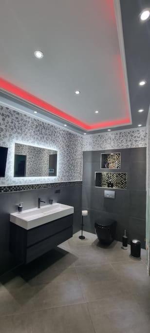 Luxus Loft Whirlpool Designer Kueche Bad Lejlighed Herdecke Eksteriør billede
